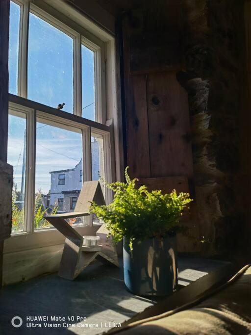 Brynglas Cottage With Hot Tub, Anglesey. Llanfachraeth Buitenkant foto