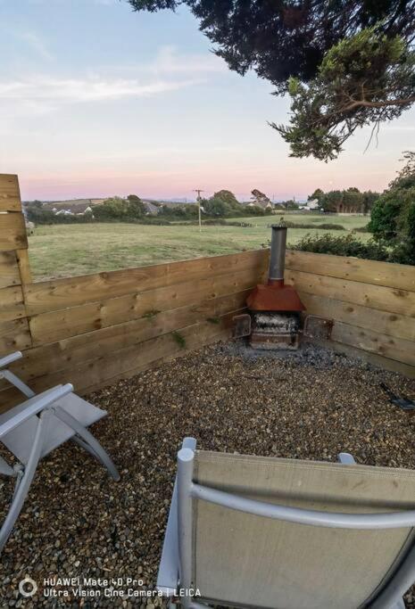Brynglas Cottage With Hot Tub, Anglesey. Llanfachraeth Buitenkant foto