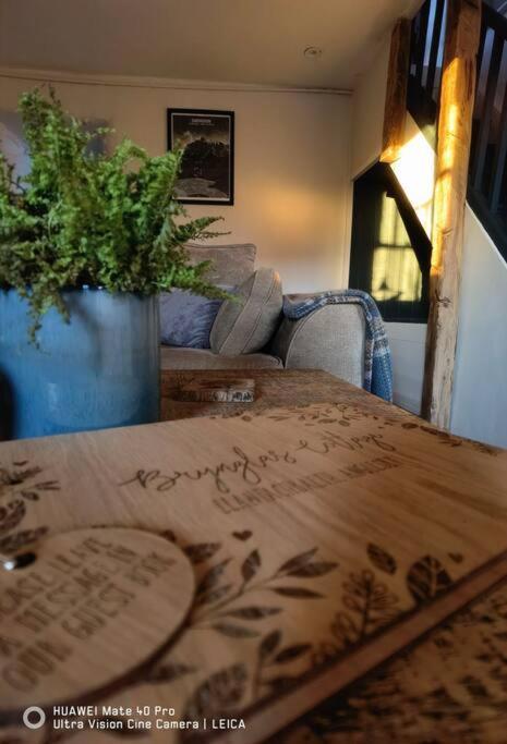 Brynglas Cottage With Hot Tub, Anglesey. Llanfachraeth Buitenkant foto
